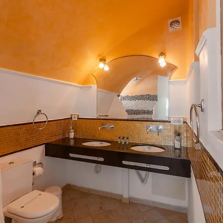 Villa Volcano Flame Megalochori (Santorini)